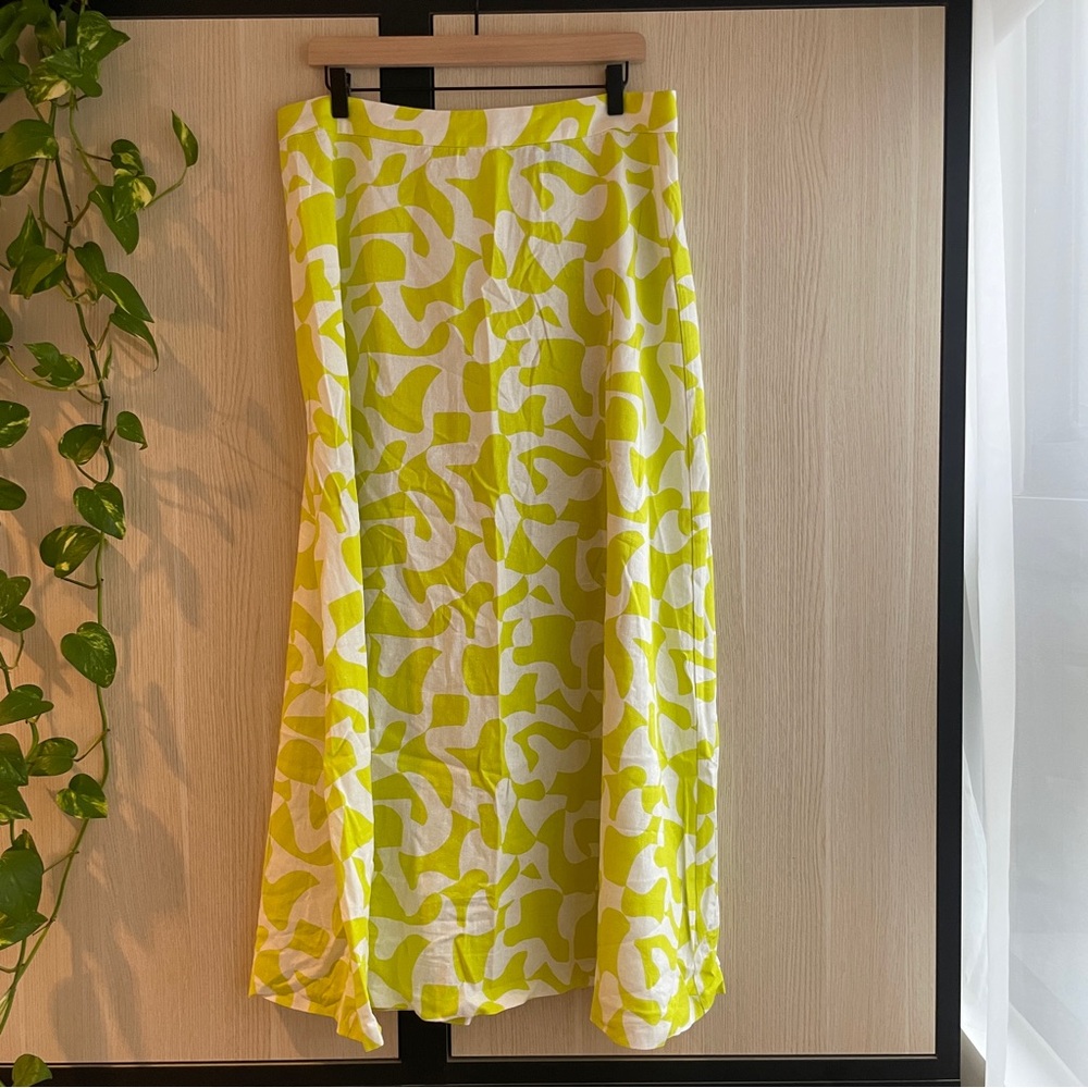 Artist Patterned MIDI Skirt